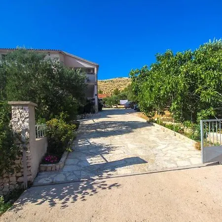 Apartment Belakusic 1