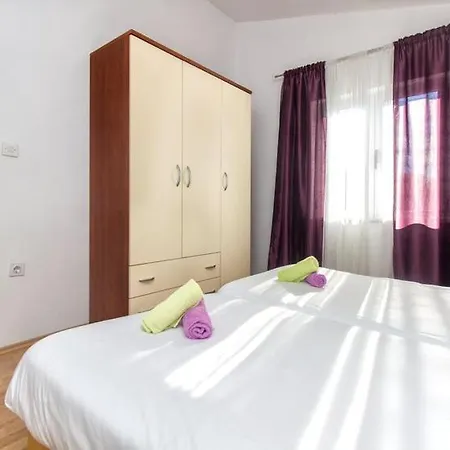 Belakusic 1 Apartament Grebaštica