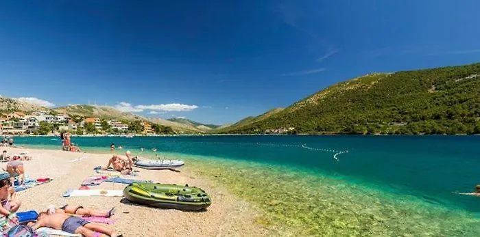 Apartment Belakusic 1 Grebaštica