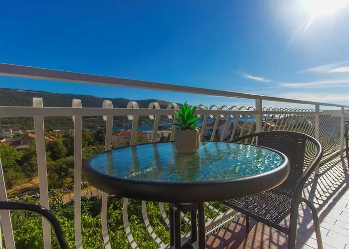 Belakusic 1 Grebaštica