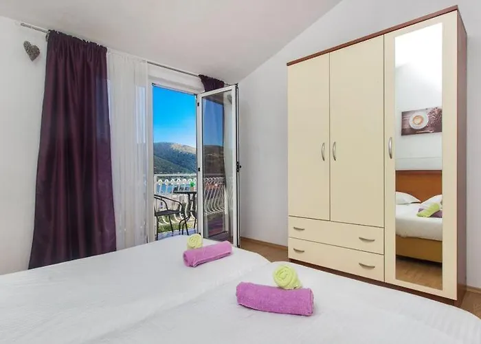 Apartment Belakusic 1 Grebaštica