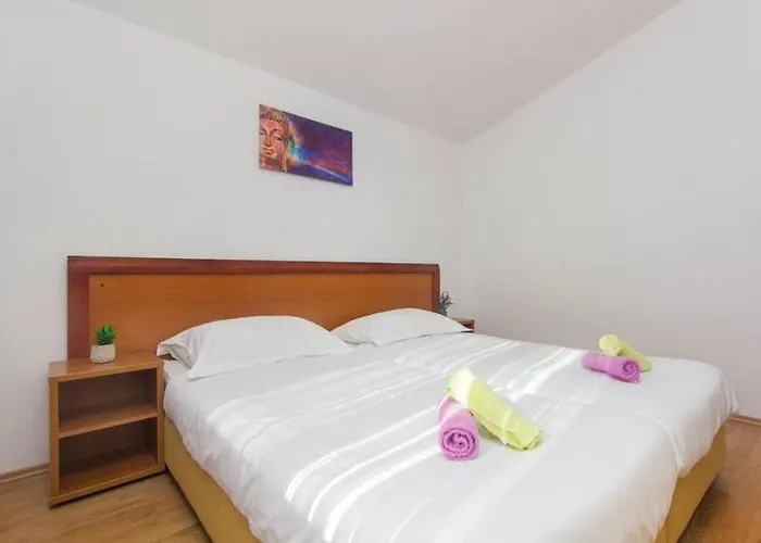 Belakusic 1 Grebaštica