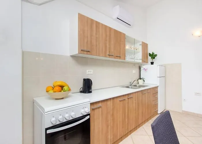 Apartment Belakusic 1 Grebaštica